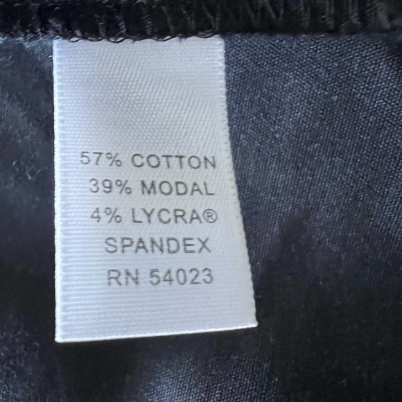 Banana Republic, black mini/short skirt size 6 - Picture 3 of 4